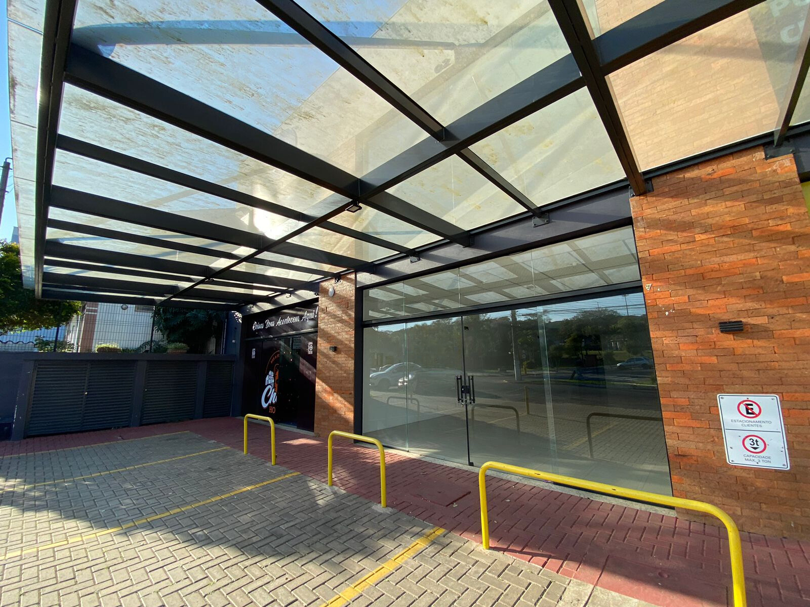 Sala comercial para LOCAÇÃO no Centro da cidade!